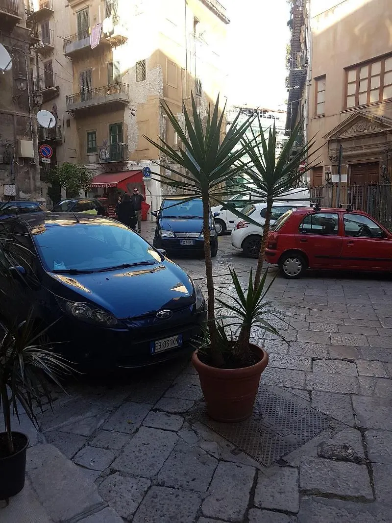 B&B Ponticello Palermo 3*,